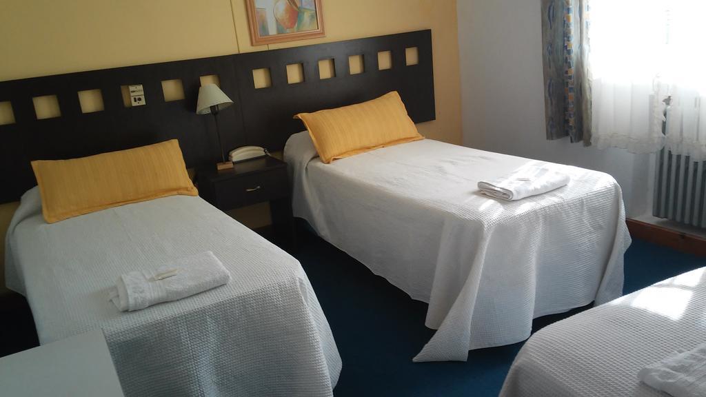 Hotel Marciala Villa Carlos Paz Quarto foto